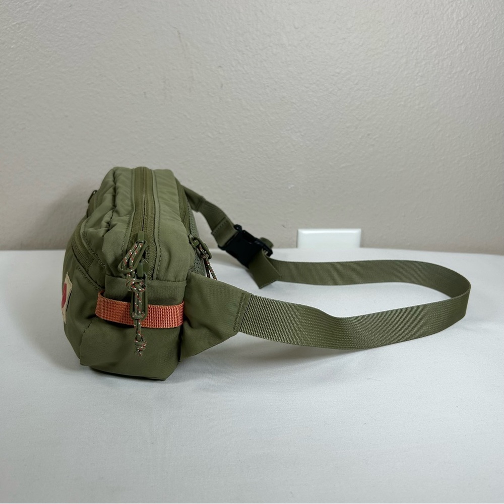 FJALLRAVEN Green Lightweight Unisex Minimalist Waterproof High Coast Hip Pack - Picture 3 of 16